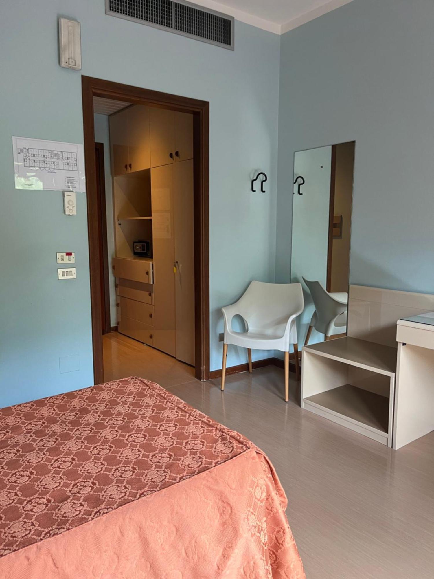 Albergo Casa Dell'Ospite Брешия Экстерьер фото