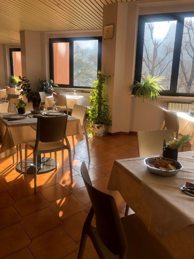 Albergo Casa Dell'Ospite Брешия Экстерьер фото