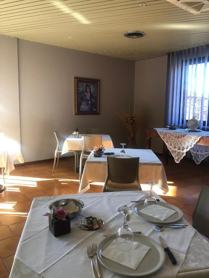 Albergo Casa Dell'Ospite Брешия Экстерьер фото
