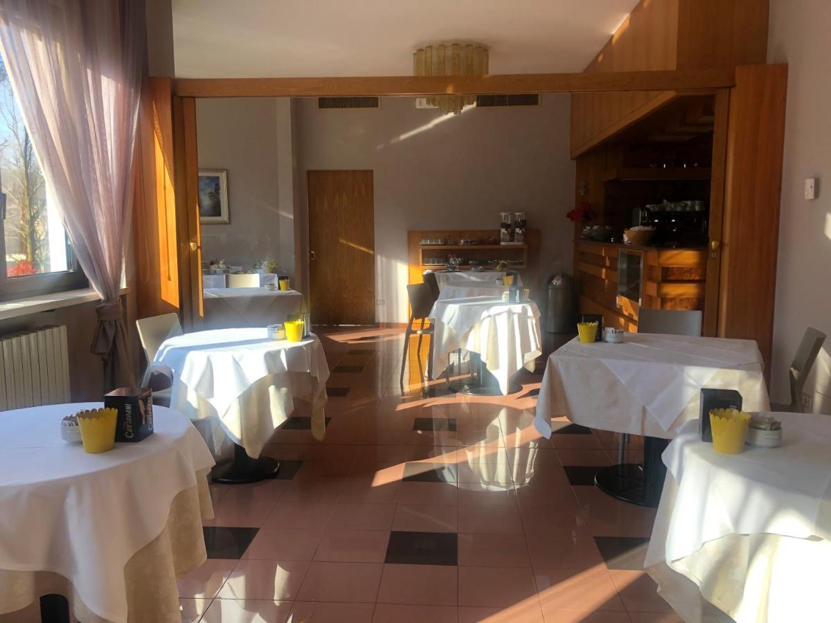 Albergo Casa Dell'Ospite Брешия Экстерьер фото